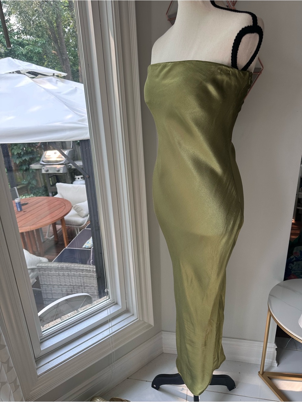SNDYS. x REVOLVE Chartreuse Green Strapless Satin Column Shift Sheath Dress Sz 6 - Picture 5 of 11